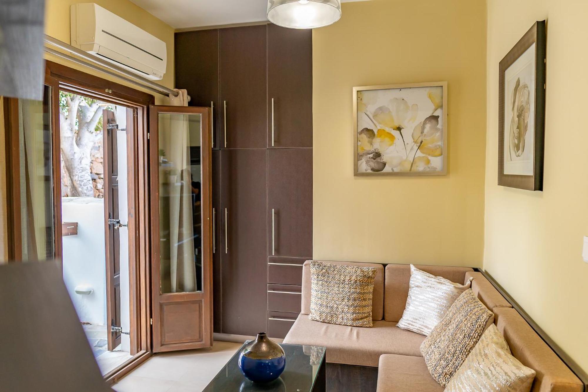 Theoxenia Kasos Luxury Apartments Panagia  Buitenkant foto